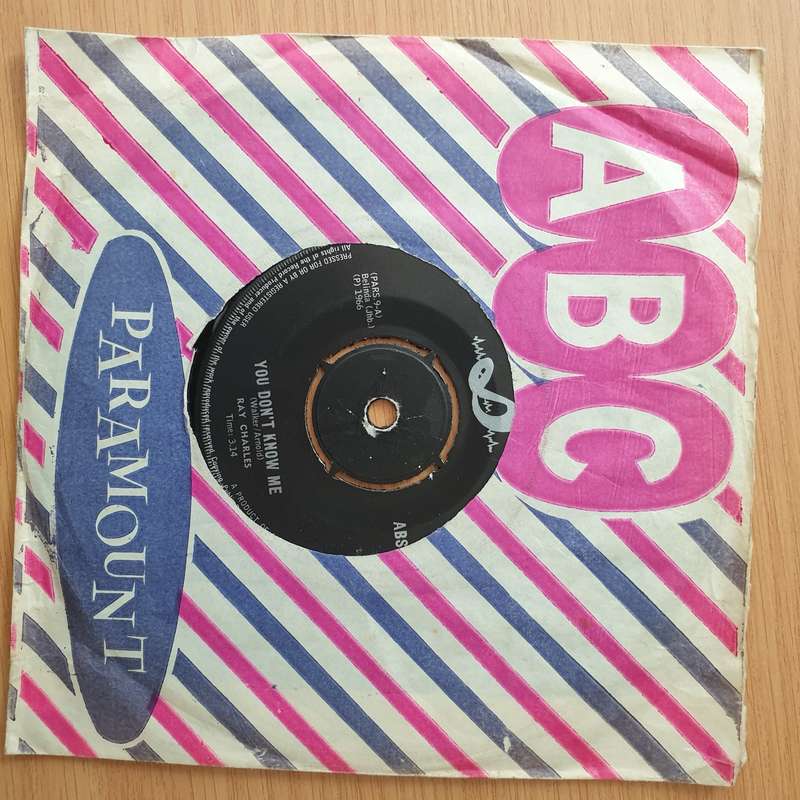 Ray Charles  Take These Chains From My Heart - Vinyl 7" Record - Very-Good+ Quality (VG+) (ver...
