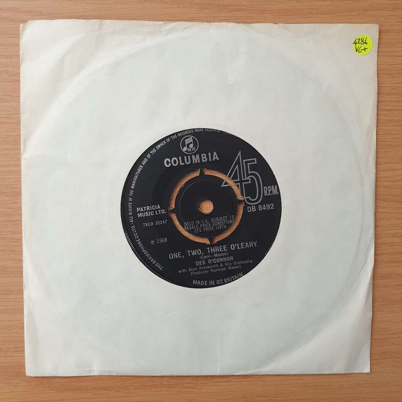 Des O'Connor  One, Two, Three O'Leary - Vinyl 7" Record - Very-Good+ Quality (VG+) (verygoodplus)