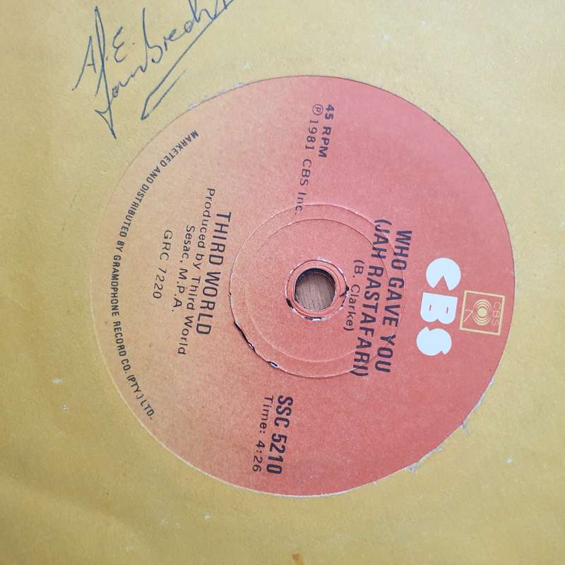 Third World  Dancing On The Floor (Hooked On Love) - Vinyl 7" Record - Very-Good+ Quality (VG+...