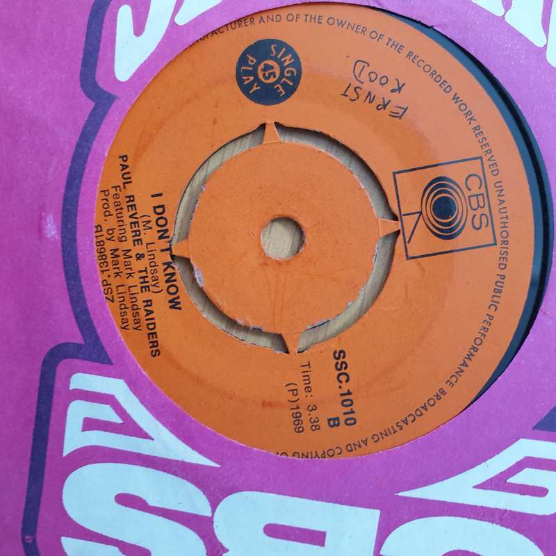 Paul Revere & The Raiders  Let Me / I Don't Know - Vinyl 7" Record - Very-Good+ Quality (VG+) ...