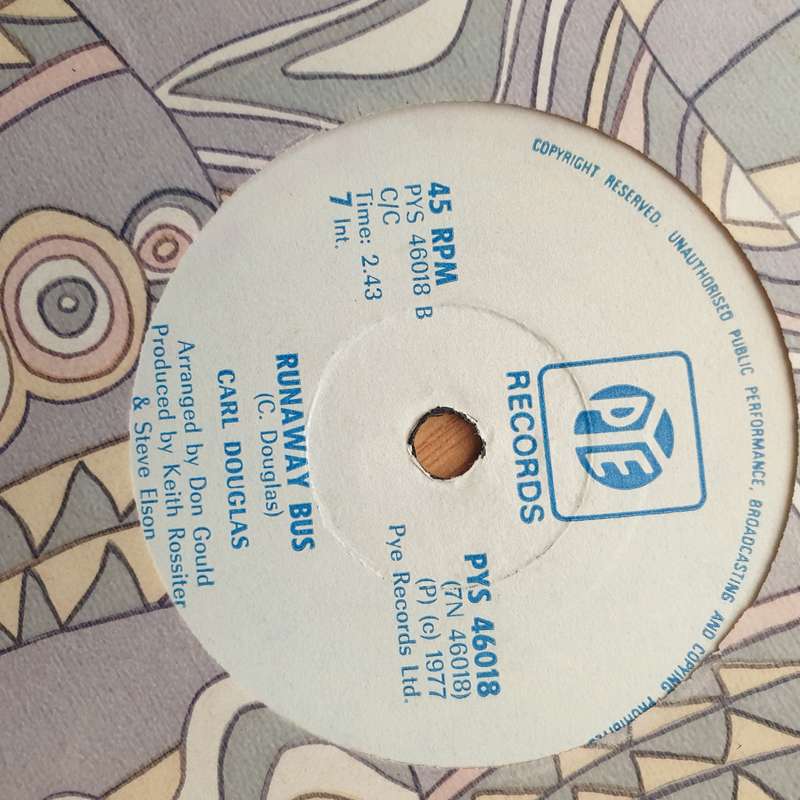 Carl Douglas  Run Back (Rhodesia) -  Vinyl 7" Record - Very-Good+ Quality (VG+) (verygoodplus)