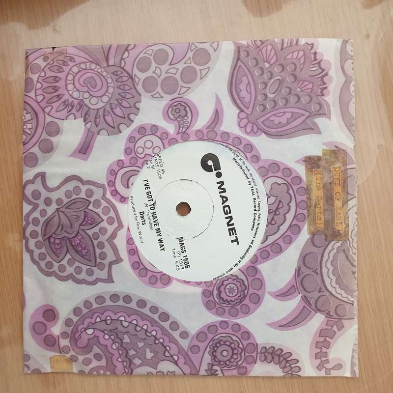 Darts  Duke Of Earl (Rhodesia) -  Vinyl 7" Record - Very-Good+ Quality (VG+) (verygoodplus)