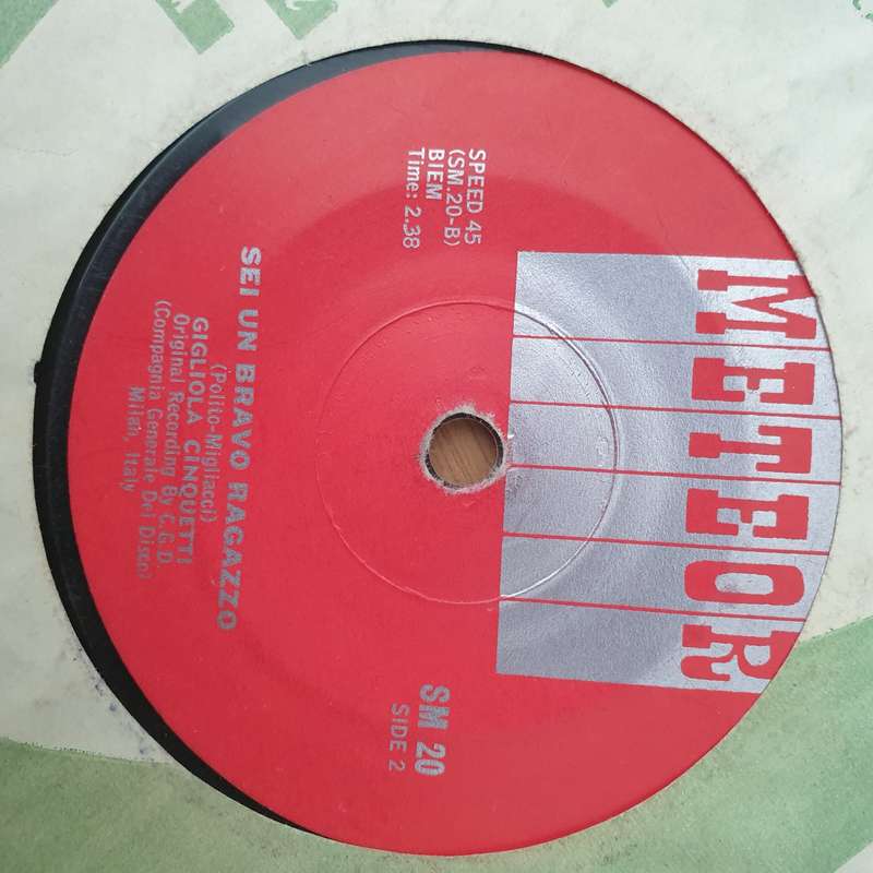 Gigliola Cinquetti  Non Ho L'Eta -  Vinyl 7" Record - Very-Good+ Quality (VG+) (verygoodplus)