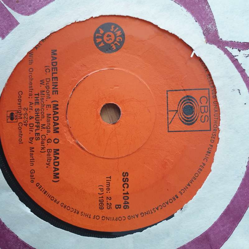 The Shuffles  Cha-La-La, I Need You -  Vinyl 7" Record - Very-Good+ Quality (VG+) (verygoodplus)