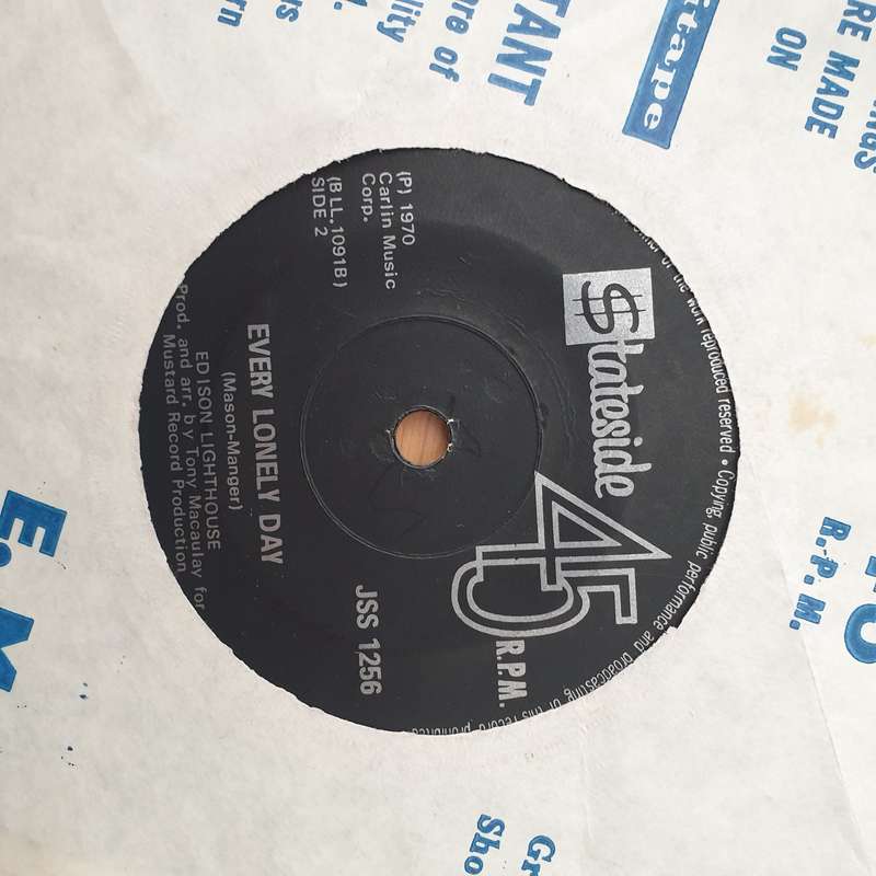 Edison Lighthouse  Love Grows (Where My Rosemary Goes) -  Vinyl 7" Record - Very-Good+ Quality...