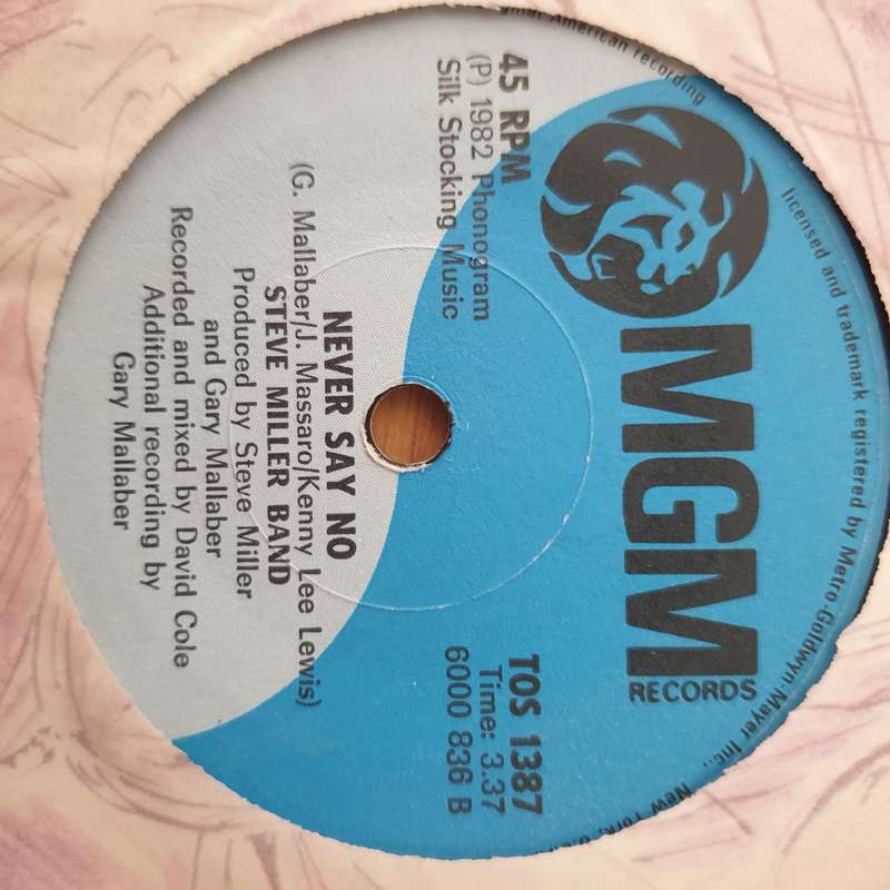 Steve Miller Band  Abracadabra -  Vinyl 7" Record - Very-Good+ Quality (VG+) (verygoodplus)