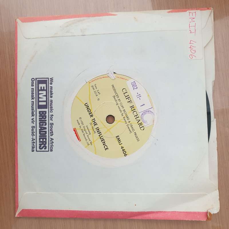 Cliff Richard  The Only Way Out -  Vinyl 7" Record - Very-Good+ Quality (VG+) (verygoodplus)