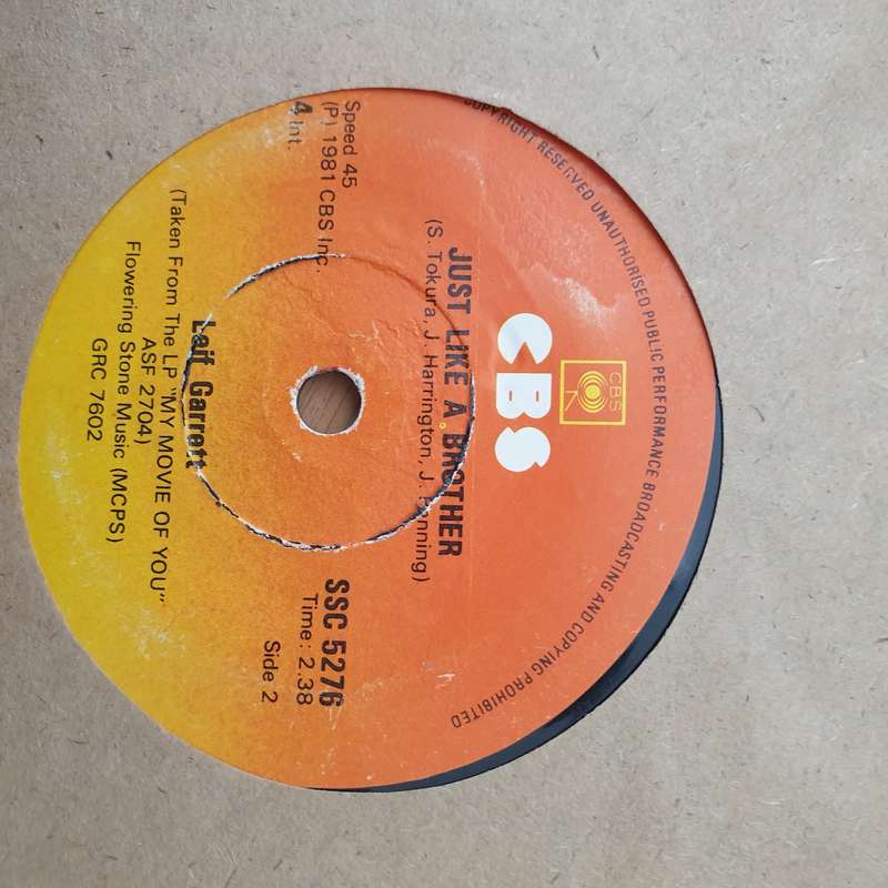 Leif Garrett - Runaway Rita -  Vinyl 7" Record - Very-Good+ Quality (VG+) (verygoodplus)