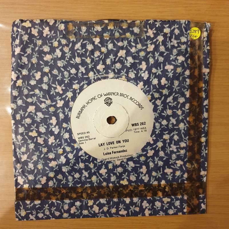 Luisa Fernandez  Lay Love On You / Make Me Feel Alright (Rhodesia) - Vinyl 7" Record - Very-Go...