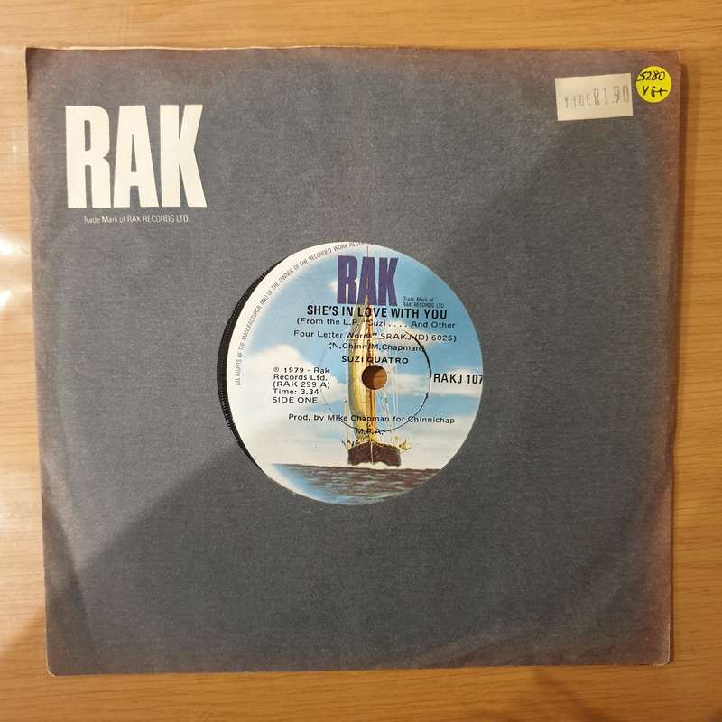 Suzi Quatro  She's In Love With You - Vinyl 7" Record - Very-Good+ Quality (VG+) (verygoodplus)