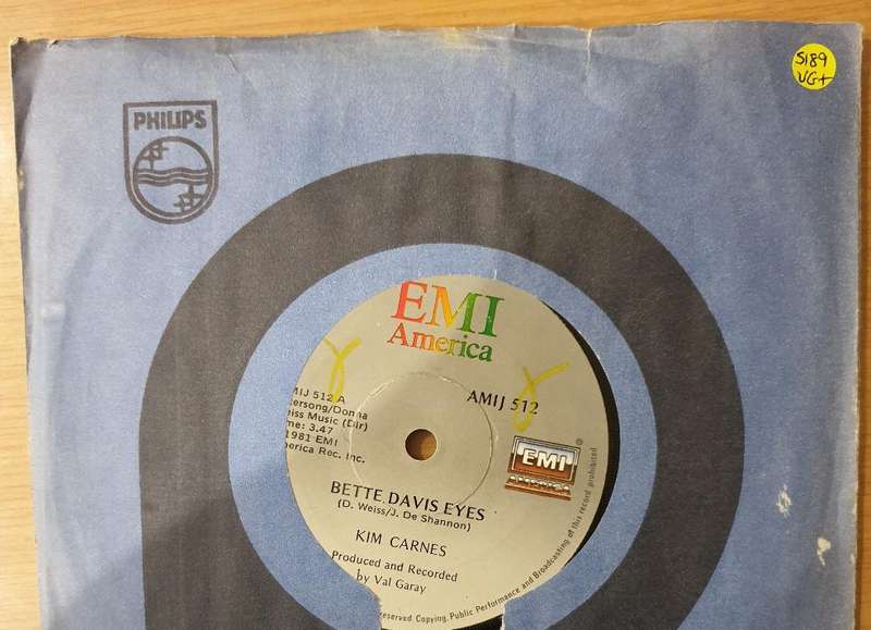 Kim Carnes  Bette Davis Eyes -  Vinyl 7" Record - Very-Good+ Quality (VG+) (verygoodplus)