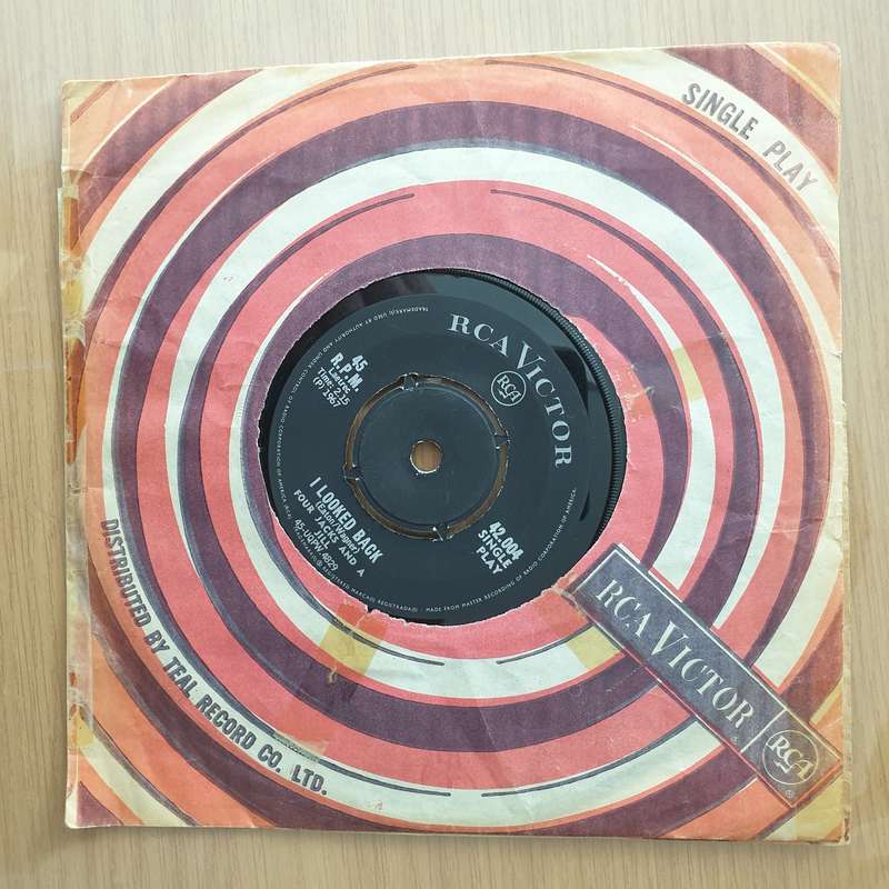 Four Jacks And A Jill  Master Jack - Vinyl 7" Record - Very-Good+ Quality (VG+) (verygoodplus)