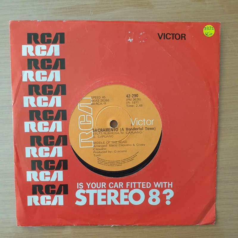Middle Of The Road  Sacramento - Vinyl 7" Record - Very-Good+ Quality (VG+) (verygoodplus)