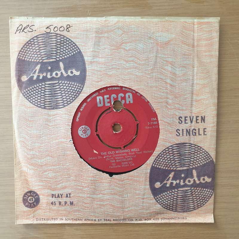 The Bachelors  Chapel In The Moonlight - Vinyl 7" Record - Very-Good+ Quality (VG+) (verygoodp...