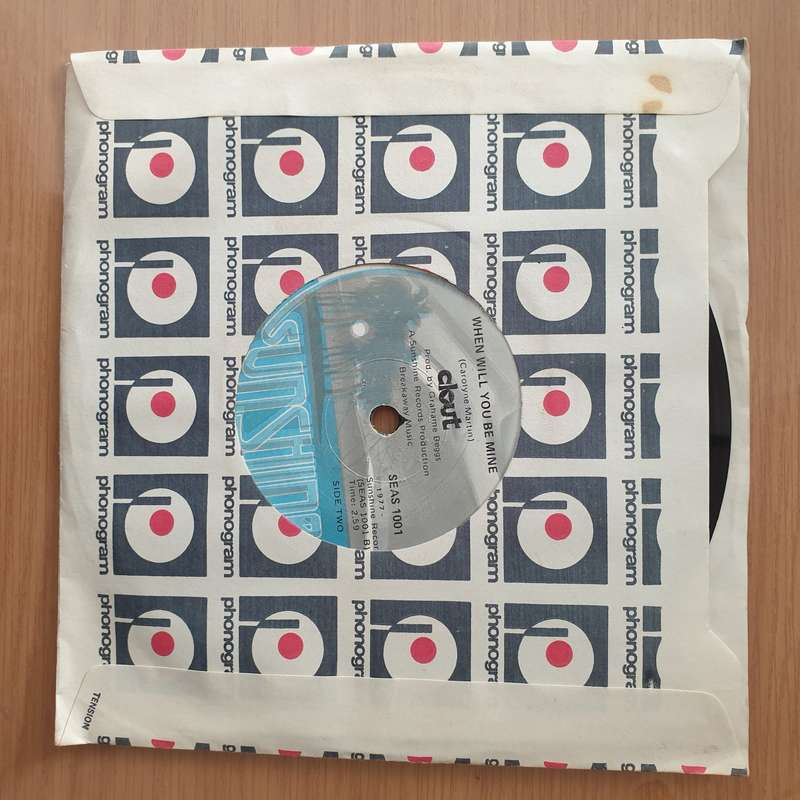 Clout  Substitute - Vinyl 7" Record - Very-Good+ Quality (VG+) (verygoodplus)