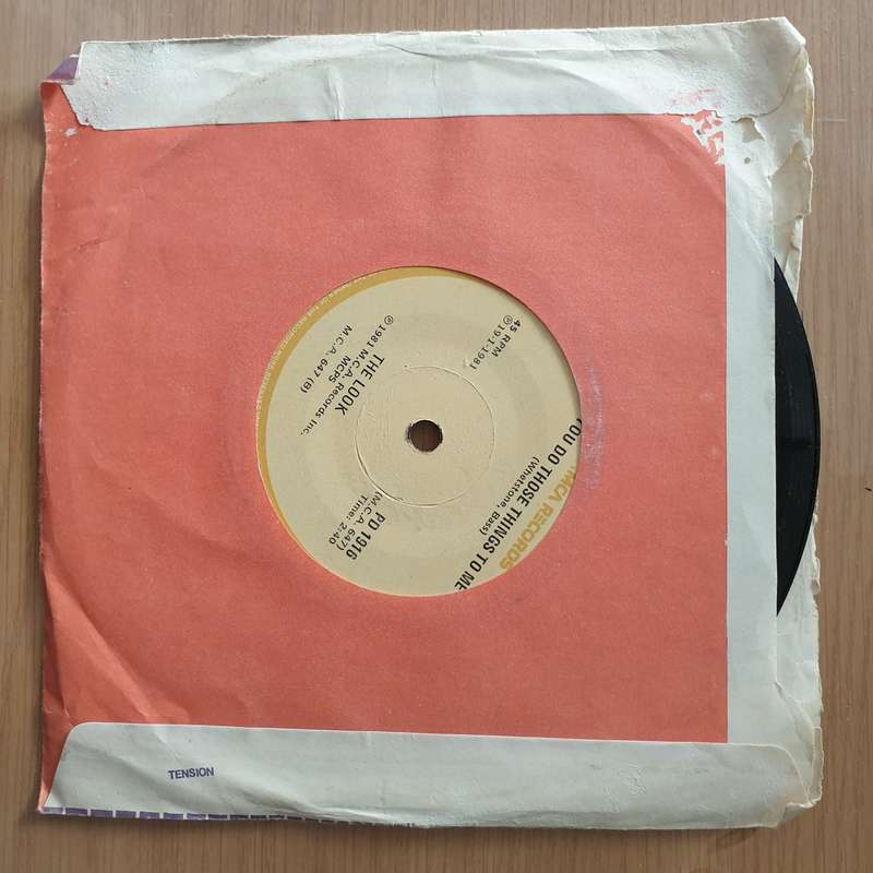 The Look  I Am The Beat - Vinyl 7" Record - Very-Good+ Quality (VG+) (verygoodplus)