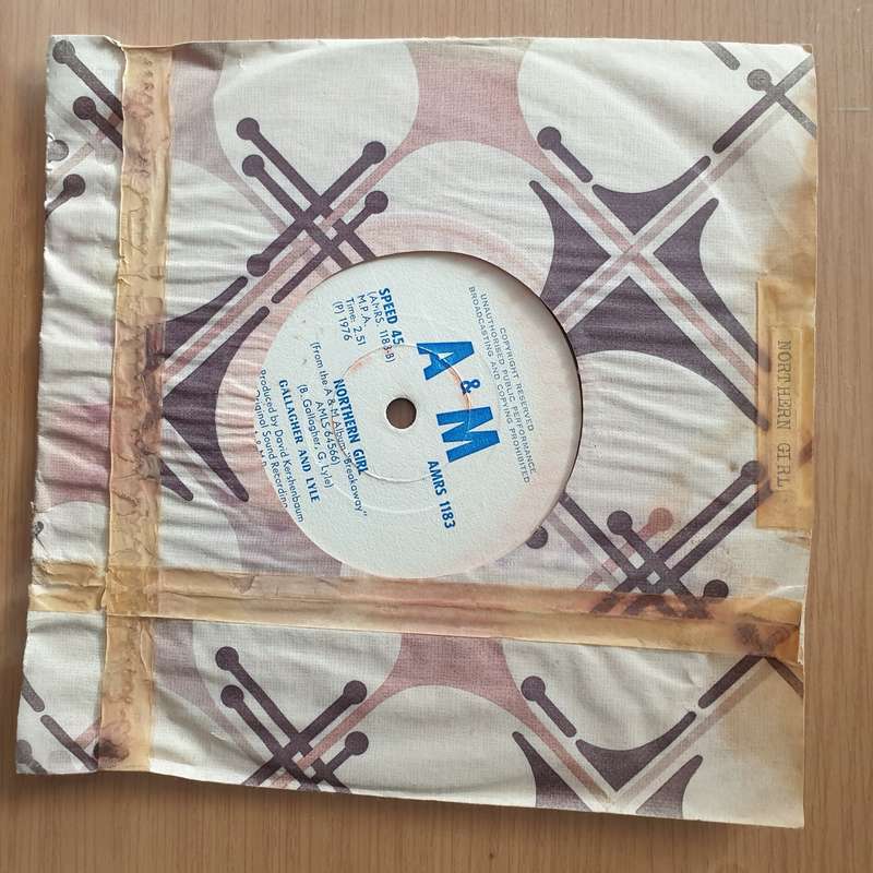 Gallagher And Lyle  Heart On My Sleeve (Rhodesia) - Vinyl 7" Record - Very-Good+ Quality (V...