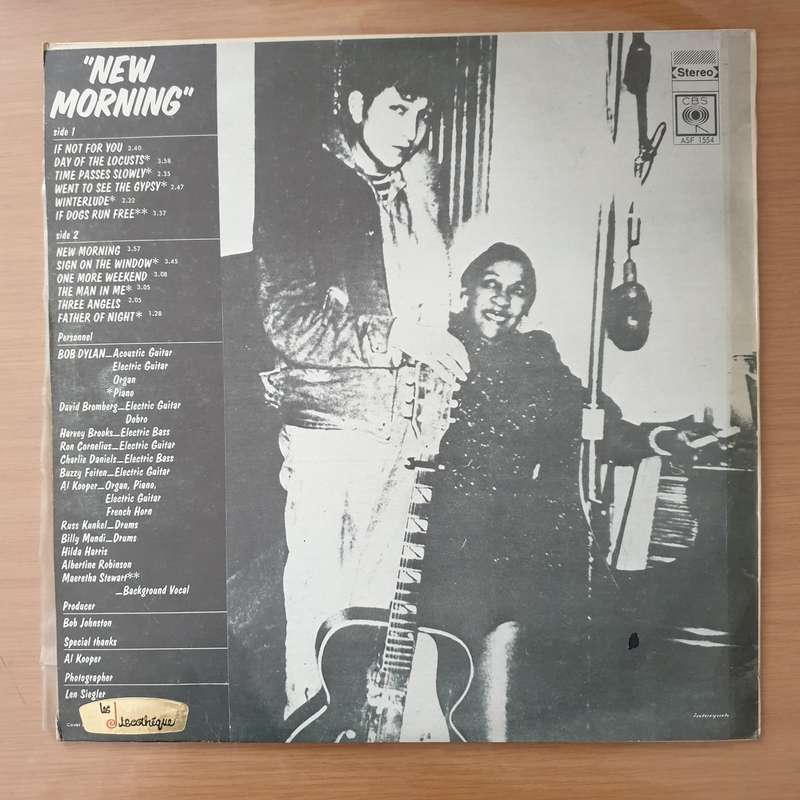Bob Dylan - New Morning - Vinyl LP Record - Very-Good+ Quality (VG+) (verygoodplus)