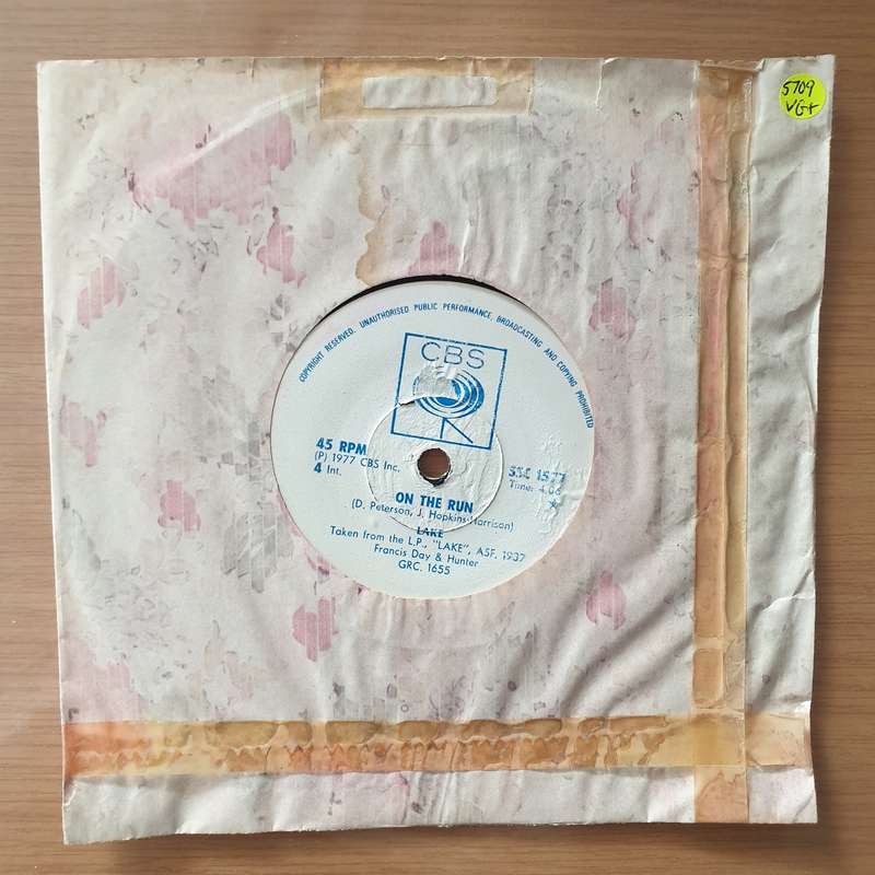 Lake  On The Run (Rhodesia) - Vinyl 7" Record - Very-Good+ Quality (VG+) (verygoodplus)