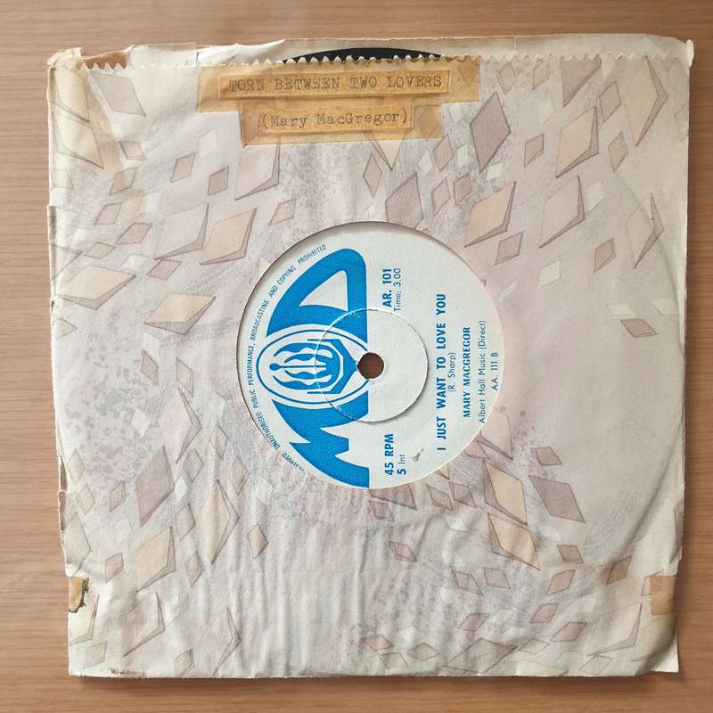 Mary Macgregor - Torn Between Two Lovers (Rhodesia) - Vinyl 7" Record - Very-Good+ Quality (VG+) ...
