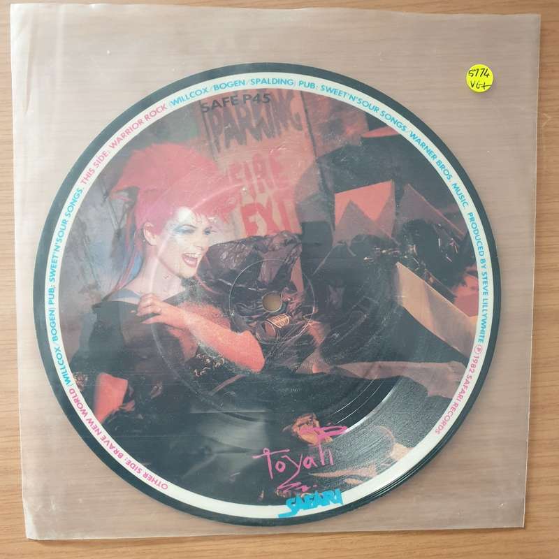 Toyah  Brave New World Picture Disc - Vinyl 7" Record - Very-Good+ Quality (VG+) (verygoodplus)
