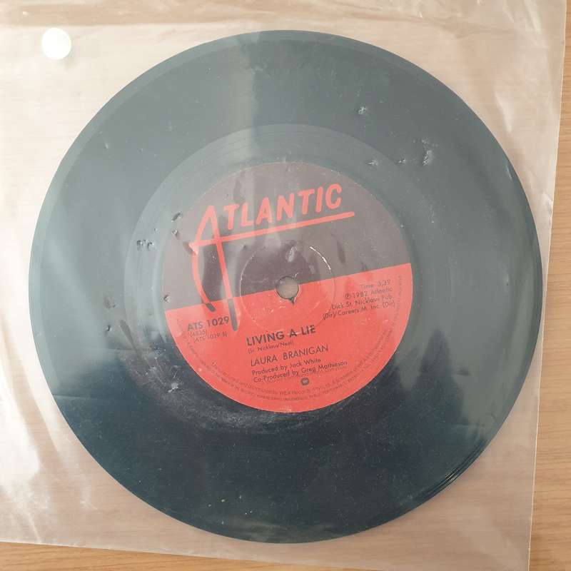 Laura Branigan  Gloria - Vinyl 7" Record - Very-Good+ Quality (VG+) (verygoodplus)