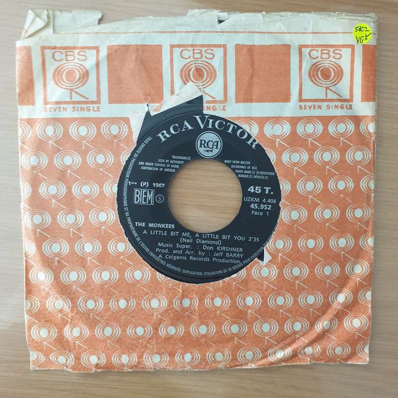 The Monkees  A Little Bit Me, A Little Bit You / The Girl I Knew Somewhere - Vinyl 7" Record -...