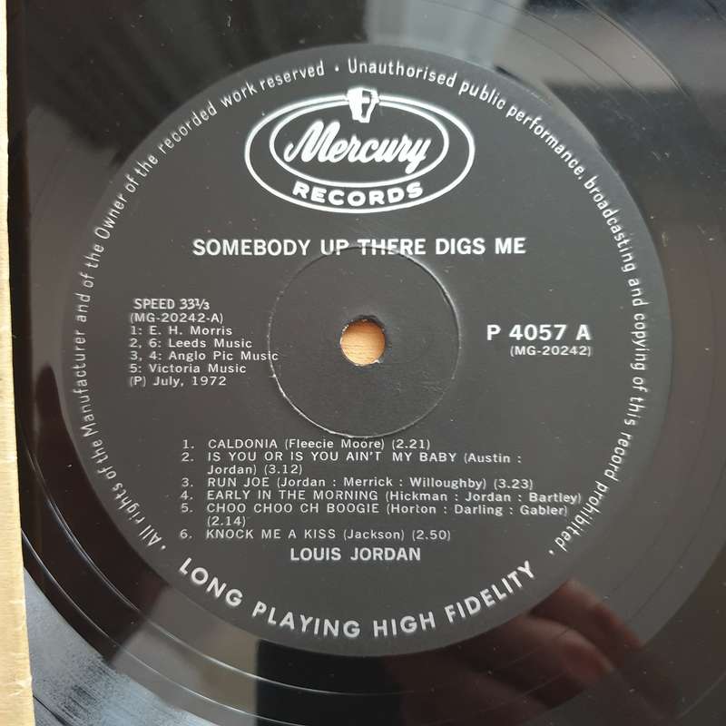 Louis Jordan  Somebody Up There Digs Me  - Vinyl LP Record - Very-Good Quality (VG) (verry)