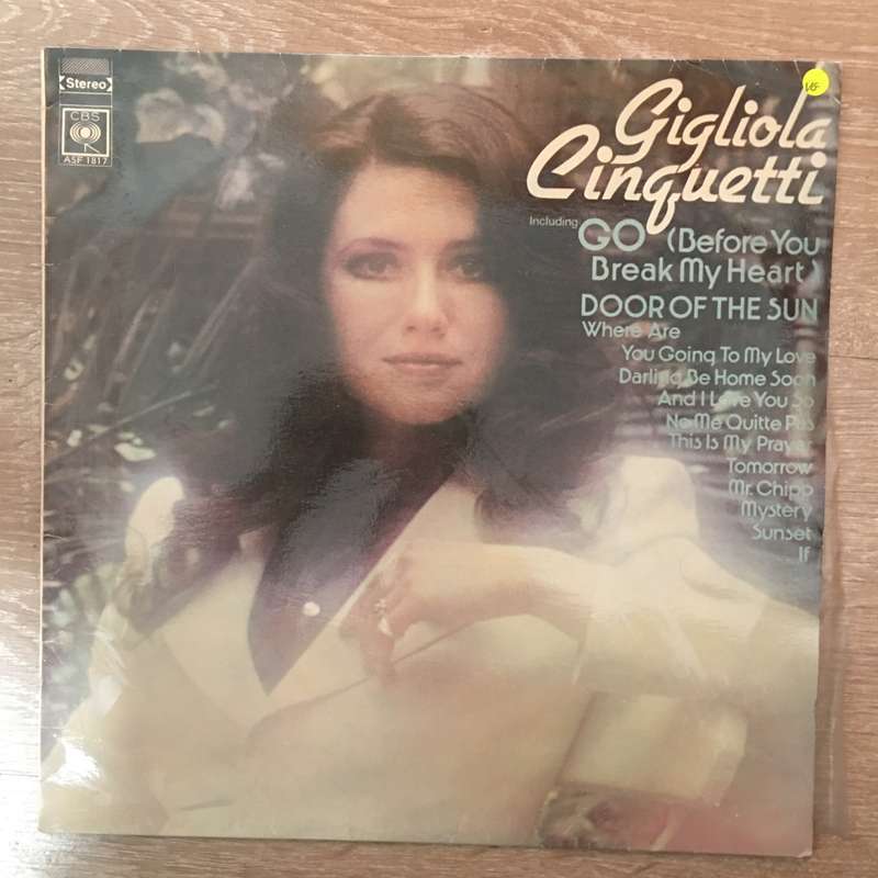 Gigliola Cinquetti  - Go Before You Break My Heart - Vinyl LP Record - Opened  - Very-Good Qua...