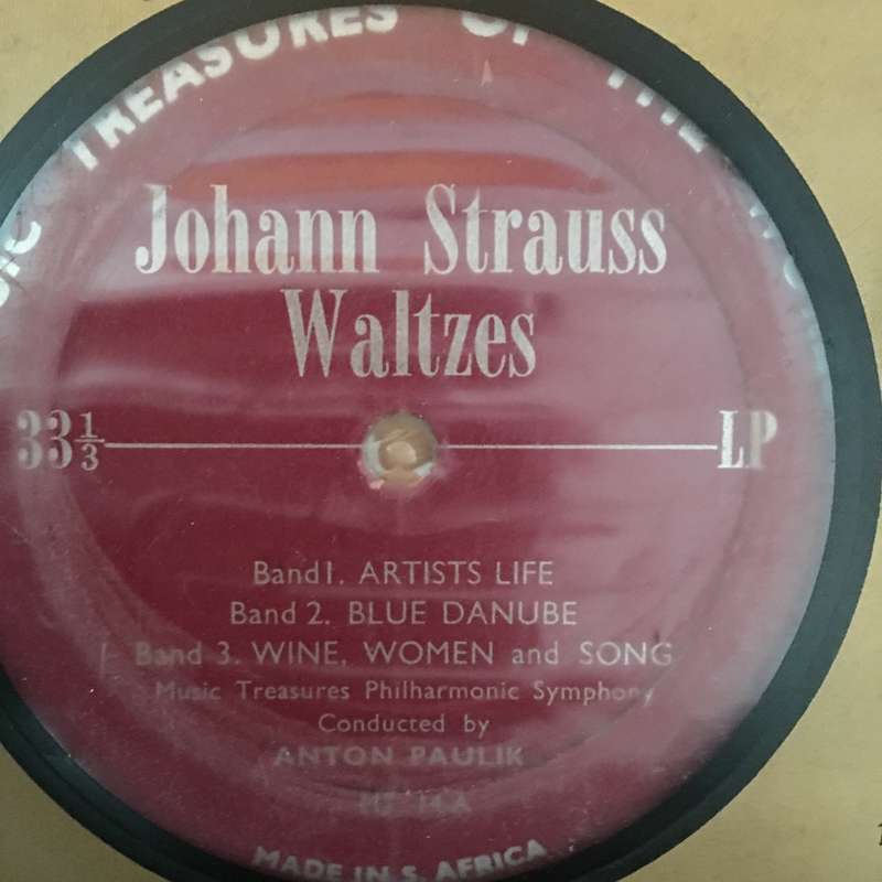 Music Treasures Of The World - Johann Strauss Waltzes - Vinyl Record - Opened  - Very-Good+ Quali...