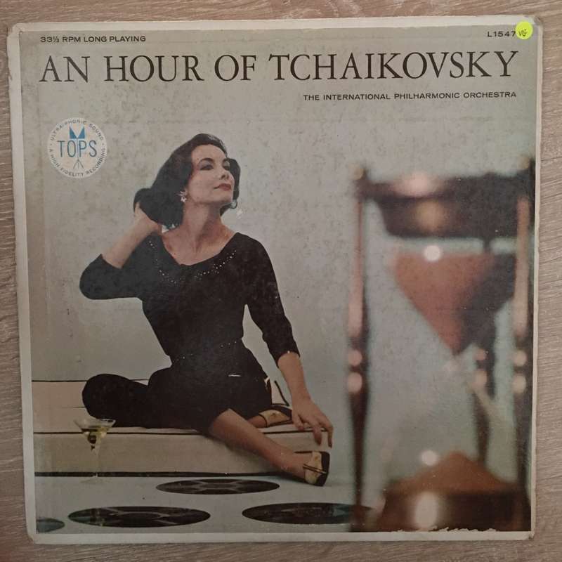 The International Philharmonic Orchestra  An Hour Of Tchaikovsky - Vinyl LP Record - Opened...