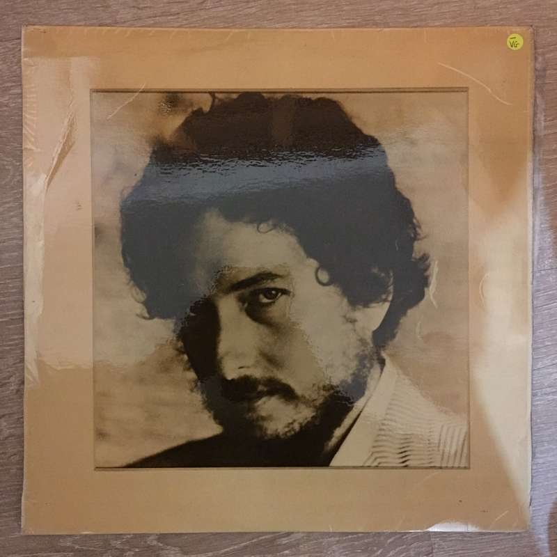 Bob Dylan  New Morning  -  Vinyl Record - Opened  - Very-Good- Quality (VG-)