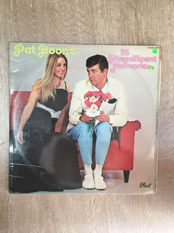 Pat Boone - 25 Magnificent Memories - Vinyl LP Record - Opened  - Very-Good+ Quality (VG+)