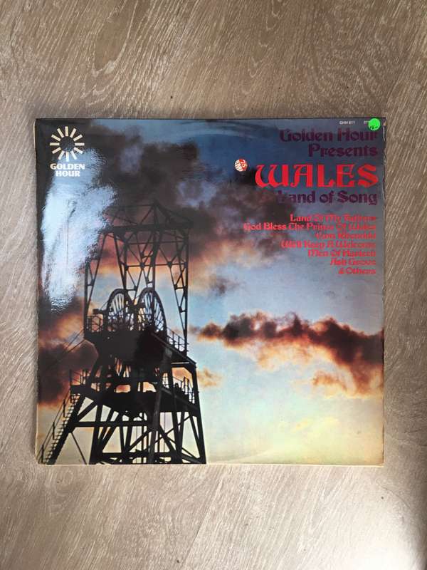 Wales - Land Of Song - Vinyl LP Record - Opened  - Very-Good- Quality (VG-)