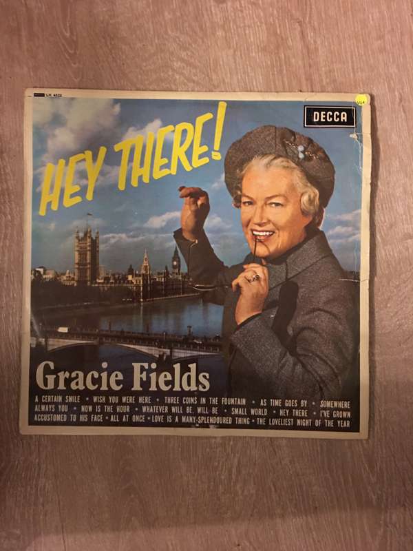 Gracie Fields - Hey There - Vinyl LP Record - Opened  - Very-Good+ Quality (VG+)