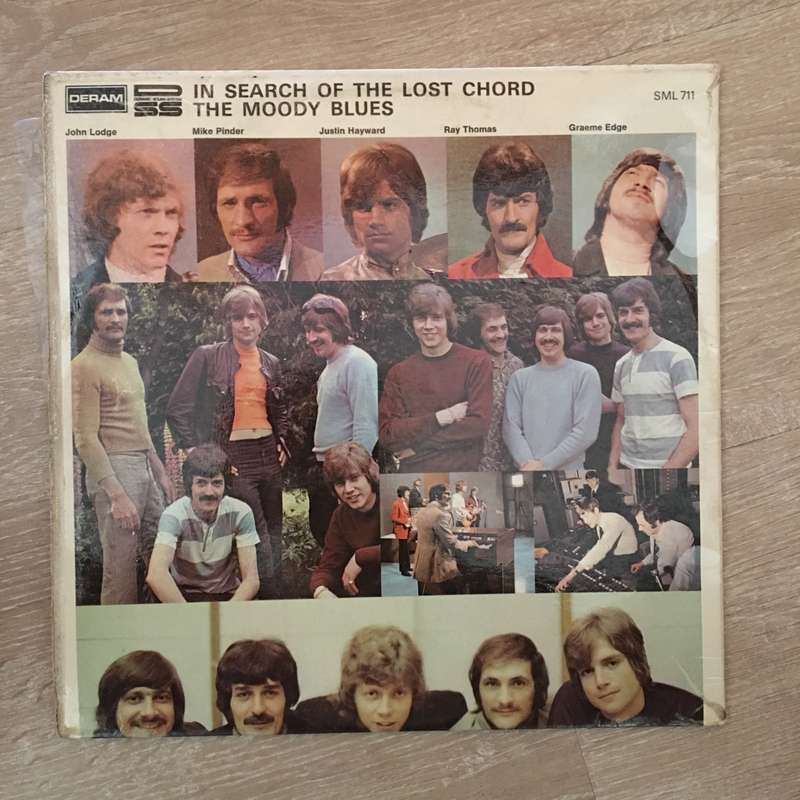Moody Blues - In Search Of The Lost Chord - Vinyl LP Record  - Very-Good- Quality (VG-)