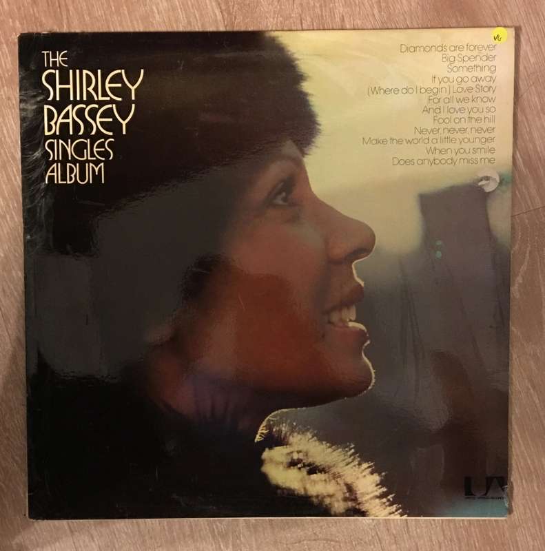 Shirley Bassey - Singles Album -  Vinyl LP Record - Opened  - Very-Good Quality (VG)