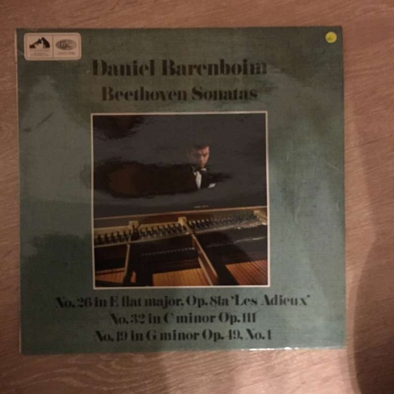 Daniel Barenboim  Beethoven Sonatas: No.26 In E Flat Major, Op.81a 'Les Adieux'; No.32 In C...