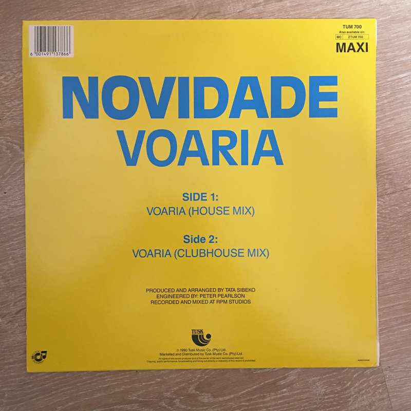 Novidade - Voaria - Vinyl Record - Opened  - Very-Good+ Quality (VG+)