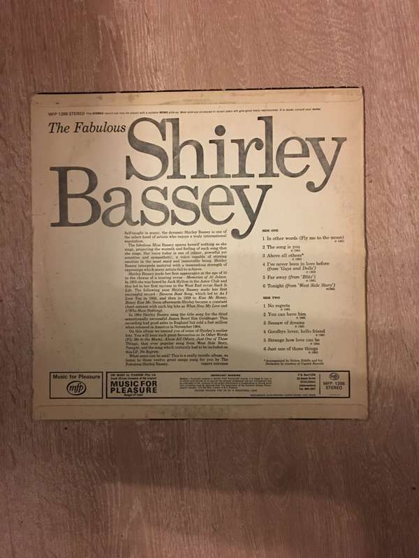 Shirley Bassey - The Fabulous Shirley Bassey - Vinyl LP Record - Very-Good Quality (VG)