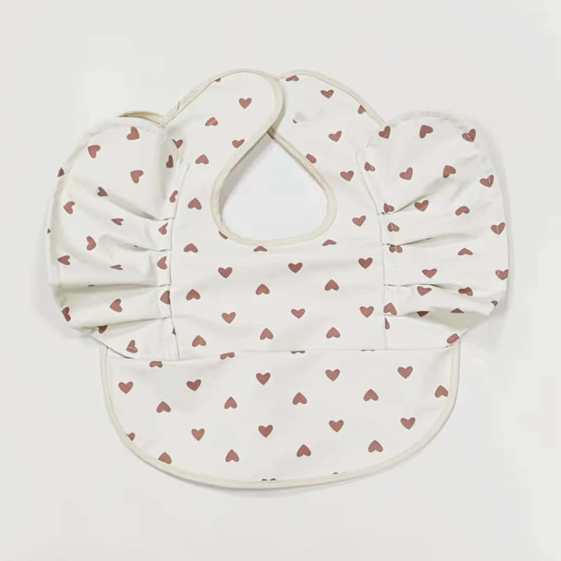 Ruffle bib - Hearts