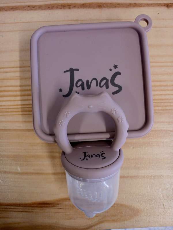 JanaS Silicone Fruit feeder and ice cube try - new