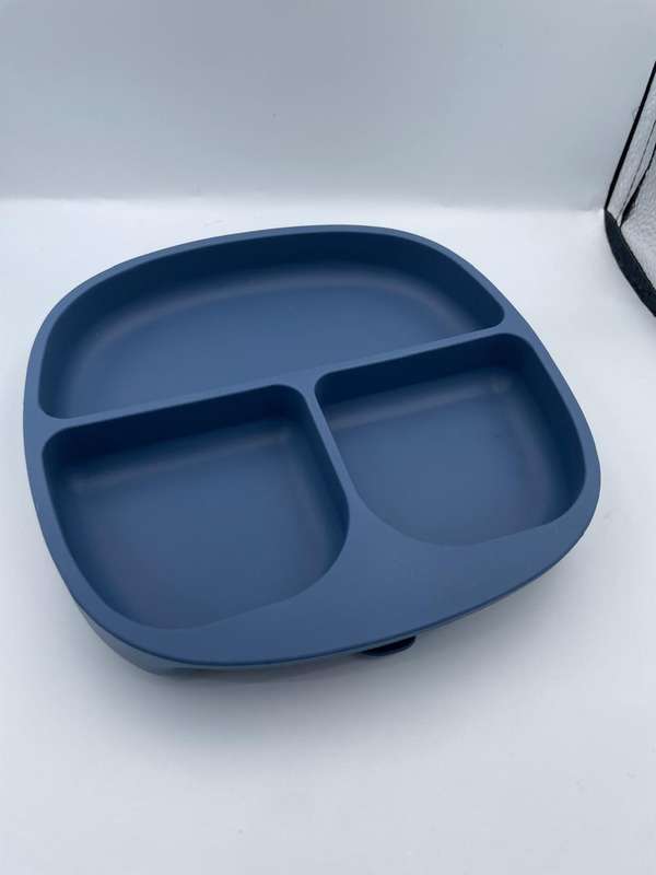 Silicone suction plate