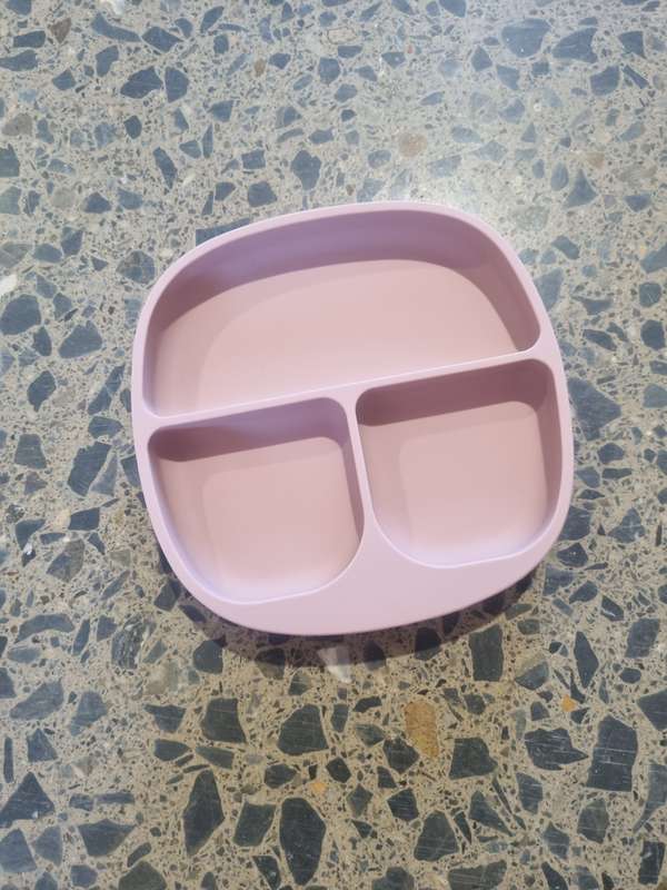 Silicone suction plate