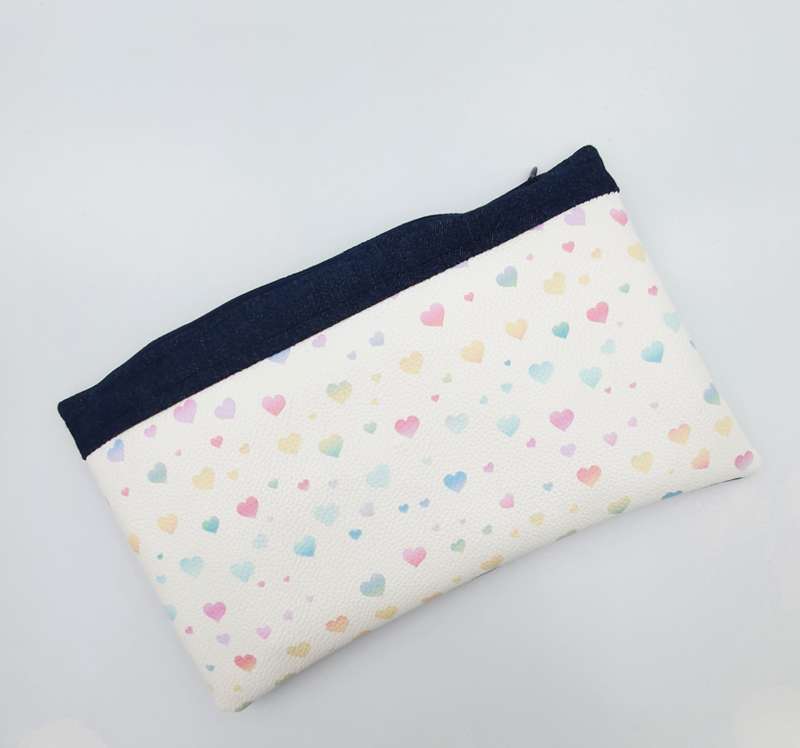 Rainbow hearts roller organizer