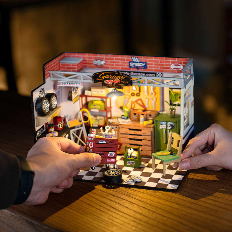 Robotime Garage Workshop DIY 3D Miniature Dollhouse Kit