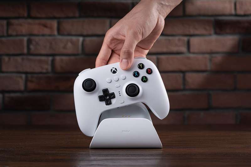 8BitDo Ultimate 3-mode Wired Controller for Xbox With Hall Effect White