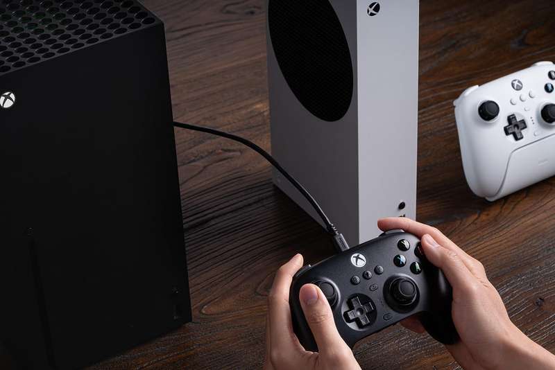8BitDo Ultimate 3-mode Wired Controller for Xbox With Hall Effect