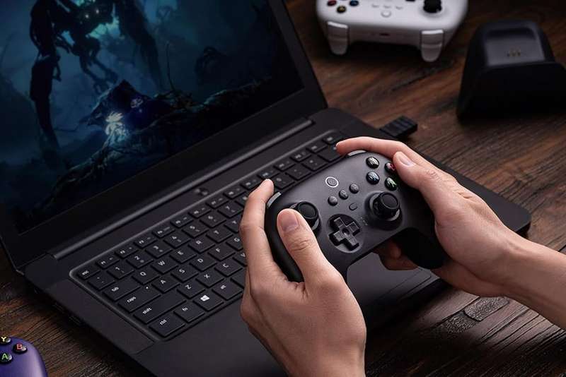 8BitDo Ultimate 2.4G Gaming Controller with Charging Dock (Hall Effect Joysticks) Black
