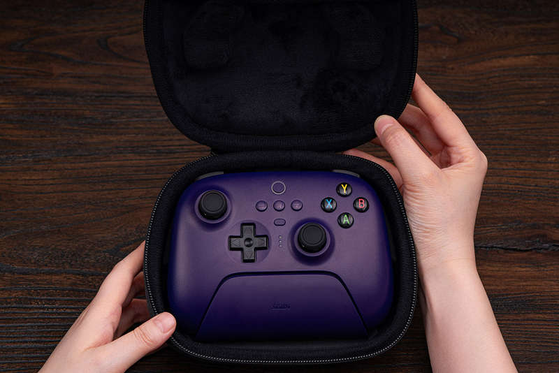 8BitDo Classic Controller Travel Case For Ultimate Controllers & Charging Dock